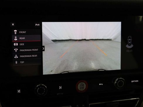 Certified 2026 Porsche Macan AWD/4WD image 34