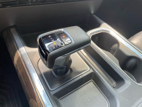 Used 2025 Chevrolet Silverado 1500 LT Trail Boss w/ LT Trail Boss Premium Package AWD/4WD image 14