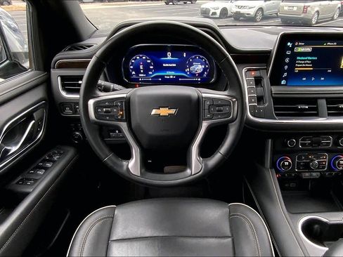 Used 2024 Chevrolet Tahoe Premier w/ Premium Package image 5