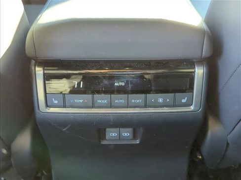 Used 2024 Lexus GX 550 image 24