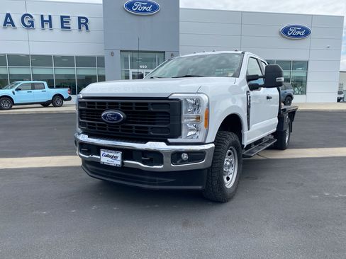 Used 2023 Ford F350 XL w/ Snow Plow Prep Package AWD/4WD image 12