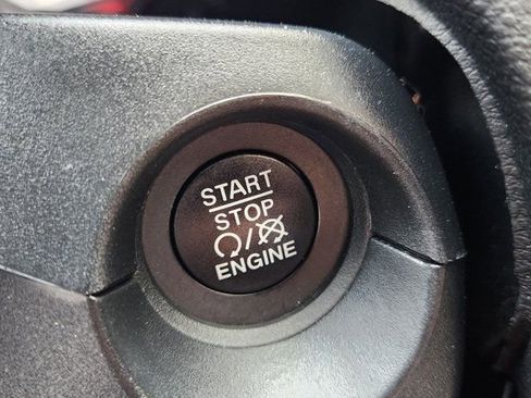 Used 2021 Jeep Compass Trailhawk image 8