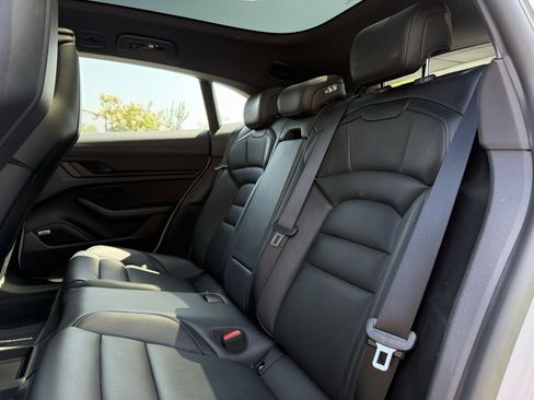 Certified 2023 Porsche Taycan 4S image 29