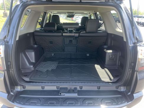Used 2023 Toyota 4Runner TRD Off-Road Premium w/ Moonroof Package AWD/4WD image 8