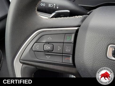 Used 2024 Jeep Grand Cherokee L Laredo RWD image 30