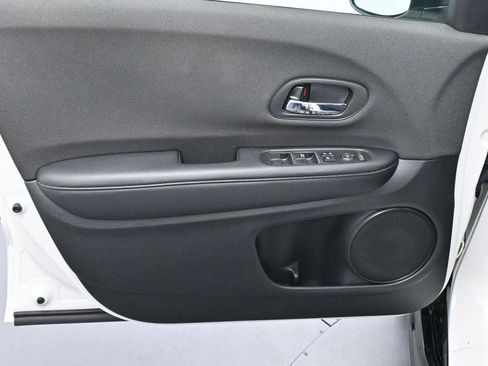Used 2022 Honda HR-V Sport image 10