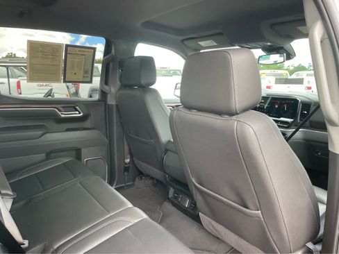 Used 2025 GMC Sierra 1500 SLT AWD/4WD image 22