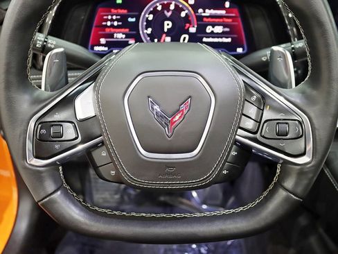 Used 2022 Chevrolet Corvette Stingray Premium Conv w/ Z51 Performance Package RWD image 16