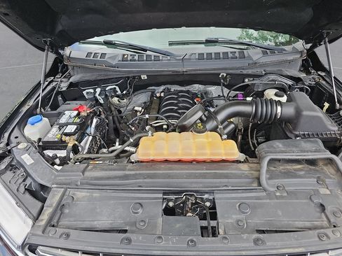 Used 2018 Ford F150 XLT w/ XTR Package AWD/4WD image 25