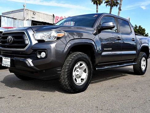 Used 2021 Toyota Tacoma SR5 RWD image 1