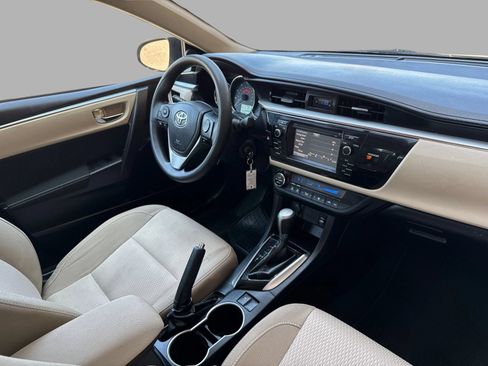 Used 2015 Toyota Corolla LE FWD image 43