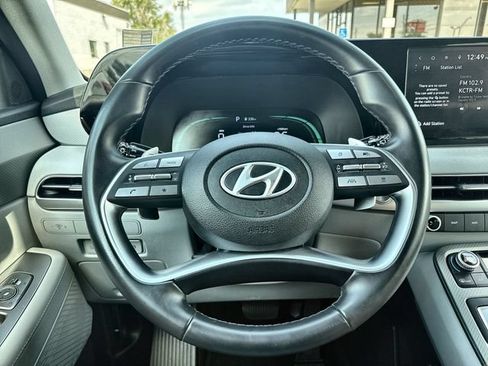Used 2025 Hyundai Palisade SEL AWD/4WD image 14
