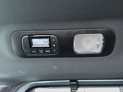 Used 2023 Honda Odyssey Sport image 17