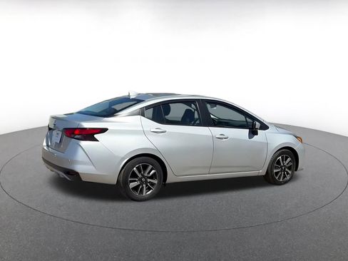 Used 2025 Nissan Versa SV image 15