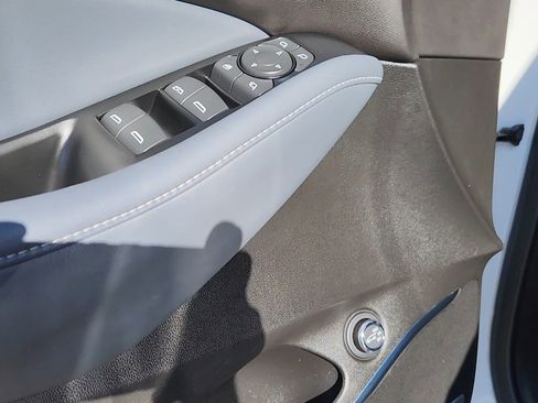 Used 2024 Buick Enclave Premium image 20