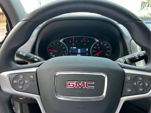 Used 2023 GMC Terrain SLE w/ Driver Convenience Package AWD/4WD image 10