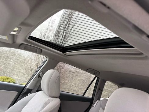 Used 2011 Toyota RAV4 Base w/ Upgrade Value Pkg image 24