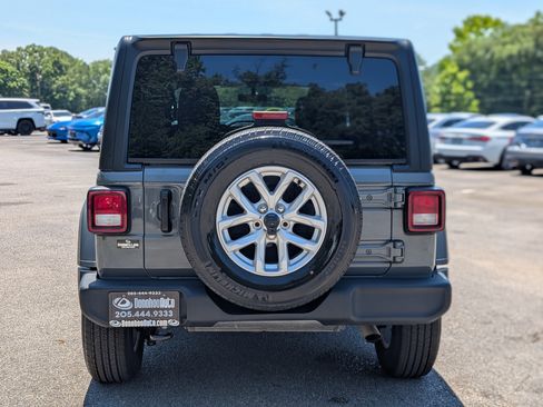 Used 2023 Jeep Wrangler Unlimited Sport AWD/4WD image 8