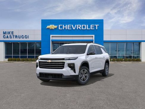 New 2026 Chevrolet Traverse LT w/ Driver Confidence Package FWD image 8