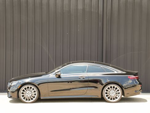 Used 2023 Mercedes-Benz E 450 Coupe image 2