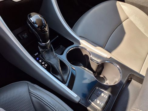 Used 2013 Hyundai Sonata Limited w/ Premium Pkg image 20