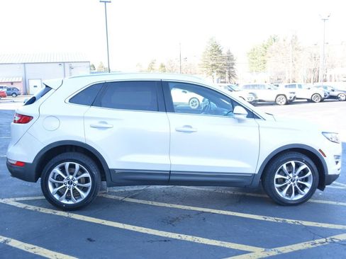 Used 2019 Lincoln MKC Select w/ Select Plus Package image 3