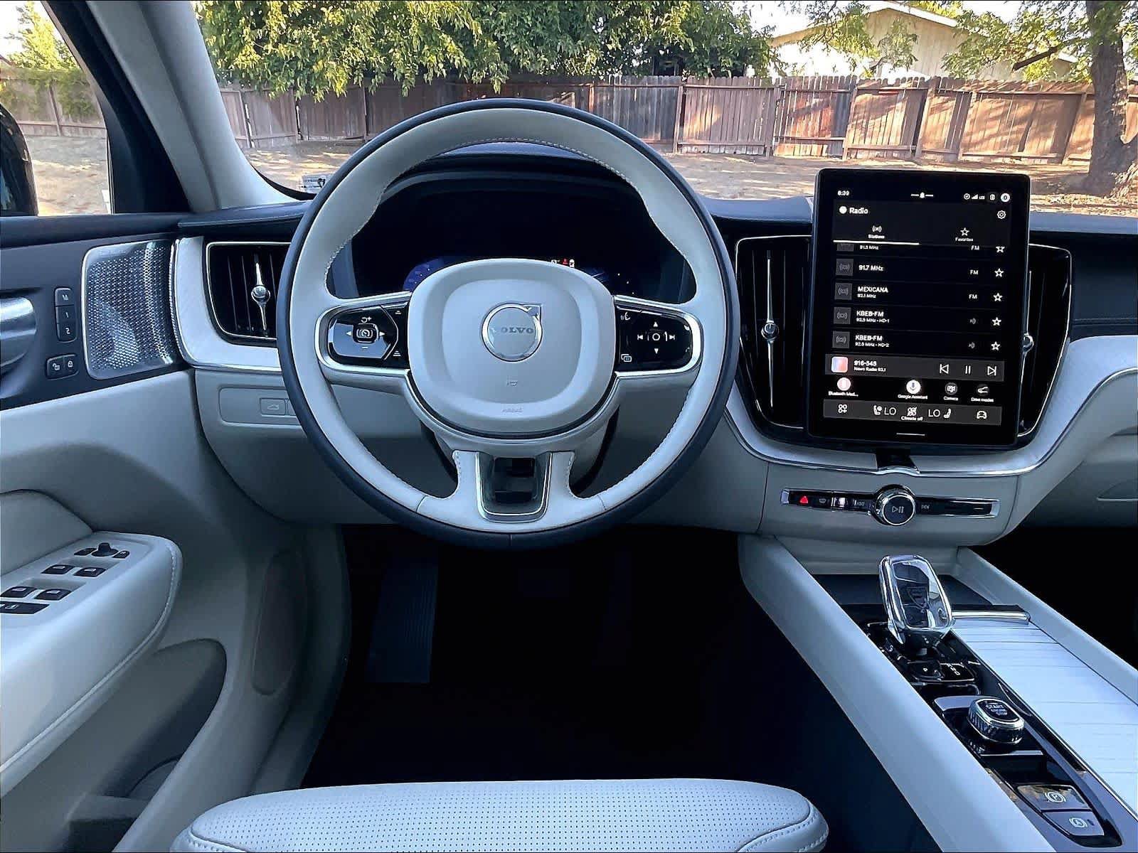 New 2027 Volvo XC60 T8 Ultra AWD/4WD image 15