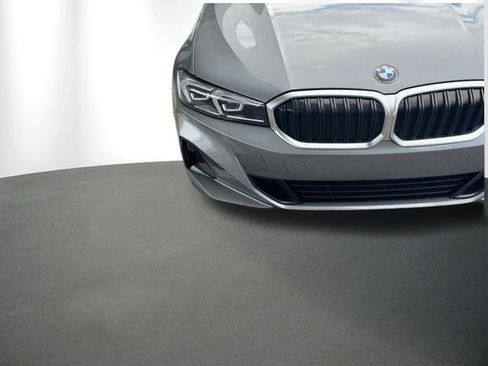 Used 2023 BMW 330i Sedan w/ Driving Assistance Package RWD image 5