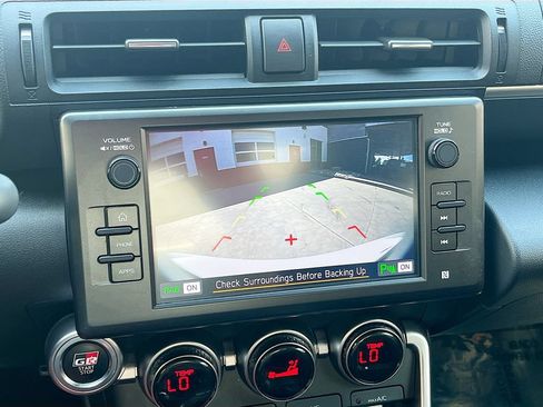 Used 2023 Toyota GR86 Premium w/ ALL Weather Mat Package (TMS) RWD image 13
