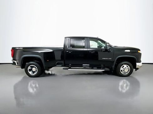 New 2026 Chevrolet Silverado 3500 LT w/ All Star Edition image 10