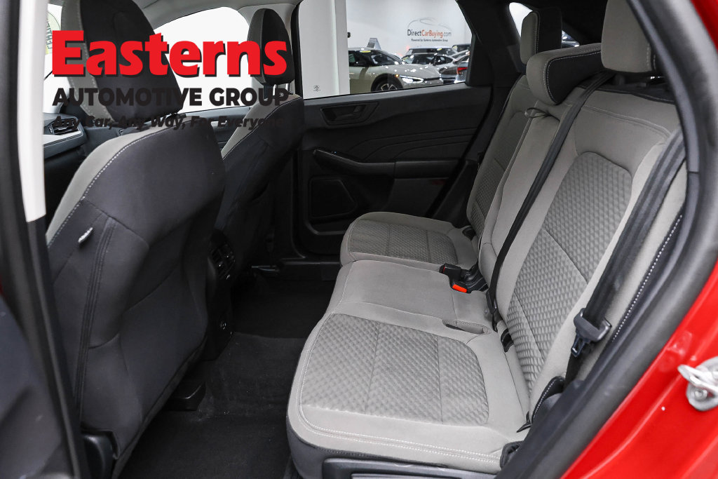 Used 2022 Ford Escape SE w/ Convenience Package FWD image 23