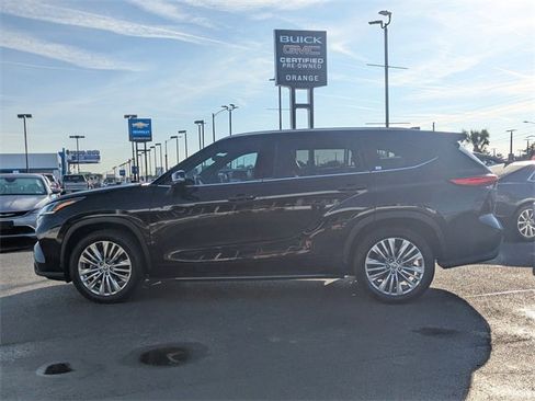 Used 2023 Toyota Highlander Platinum image 7