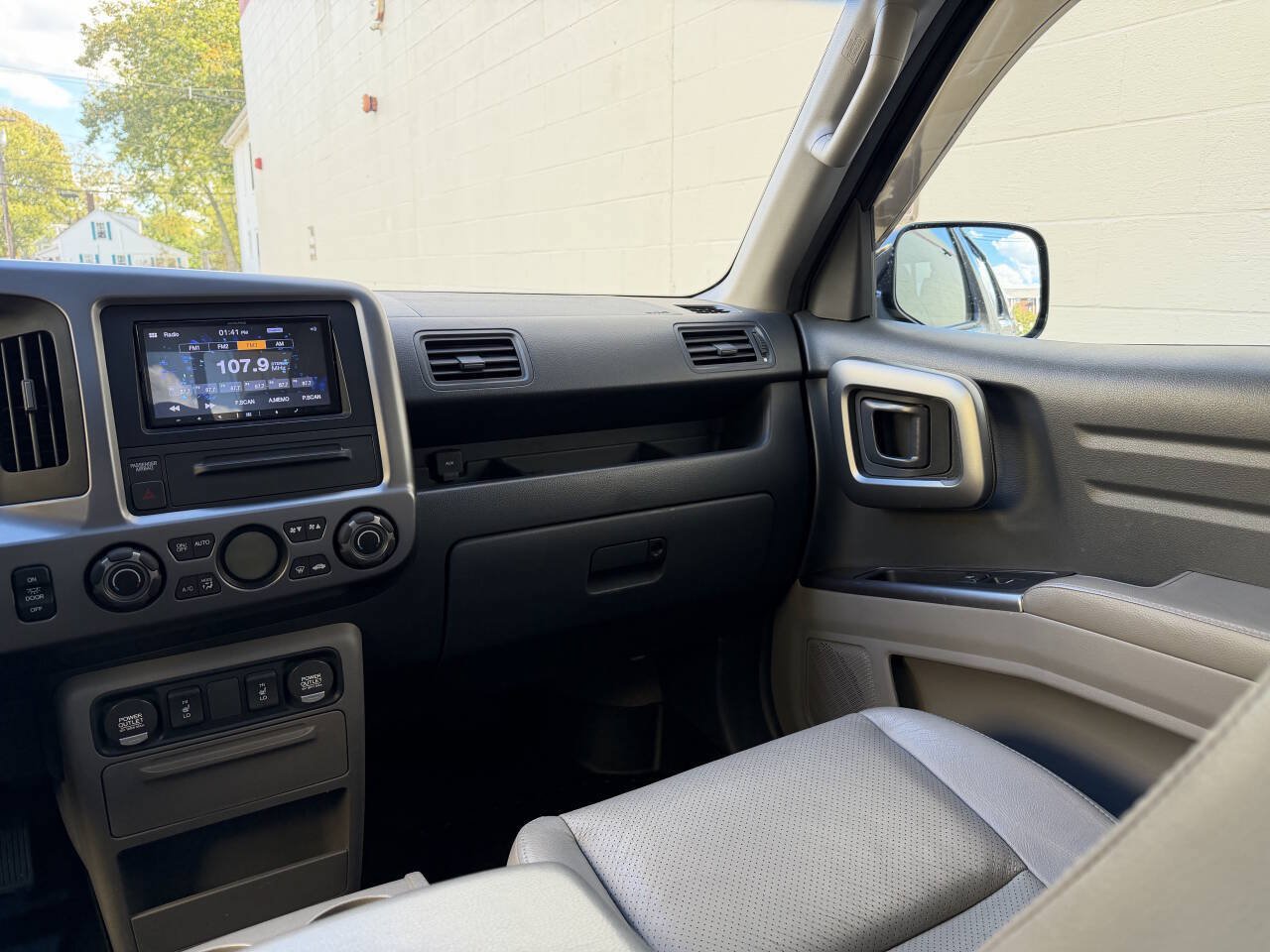 Used 2010 Honda Ridgeline RTL image 34