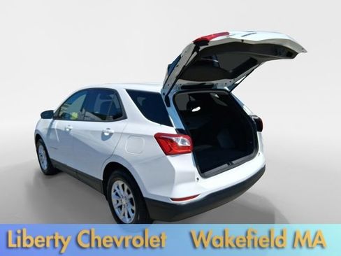 Used 2019 Chevrolet Equinox LS w/ LS Convenience Package AWD/4WD image 9