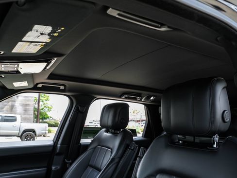 Used 2019 Land Rover Range Rover Sport Supercharged AWD/4WD image 26
