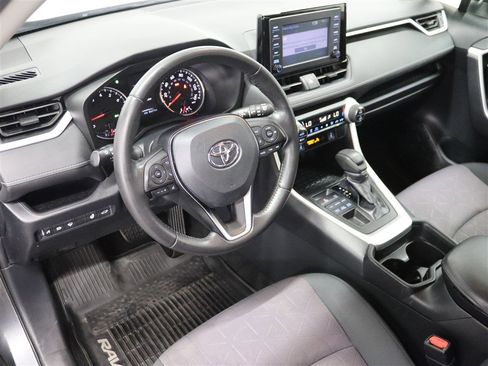 Used 2019 Toyota RAV4 XLE image 31