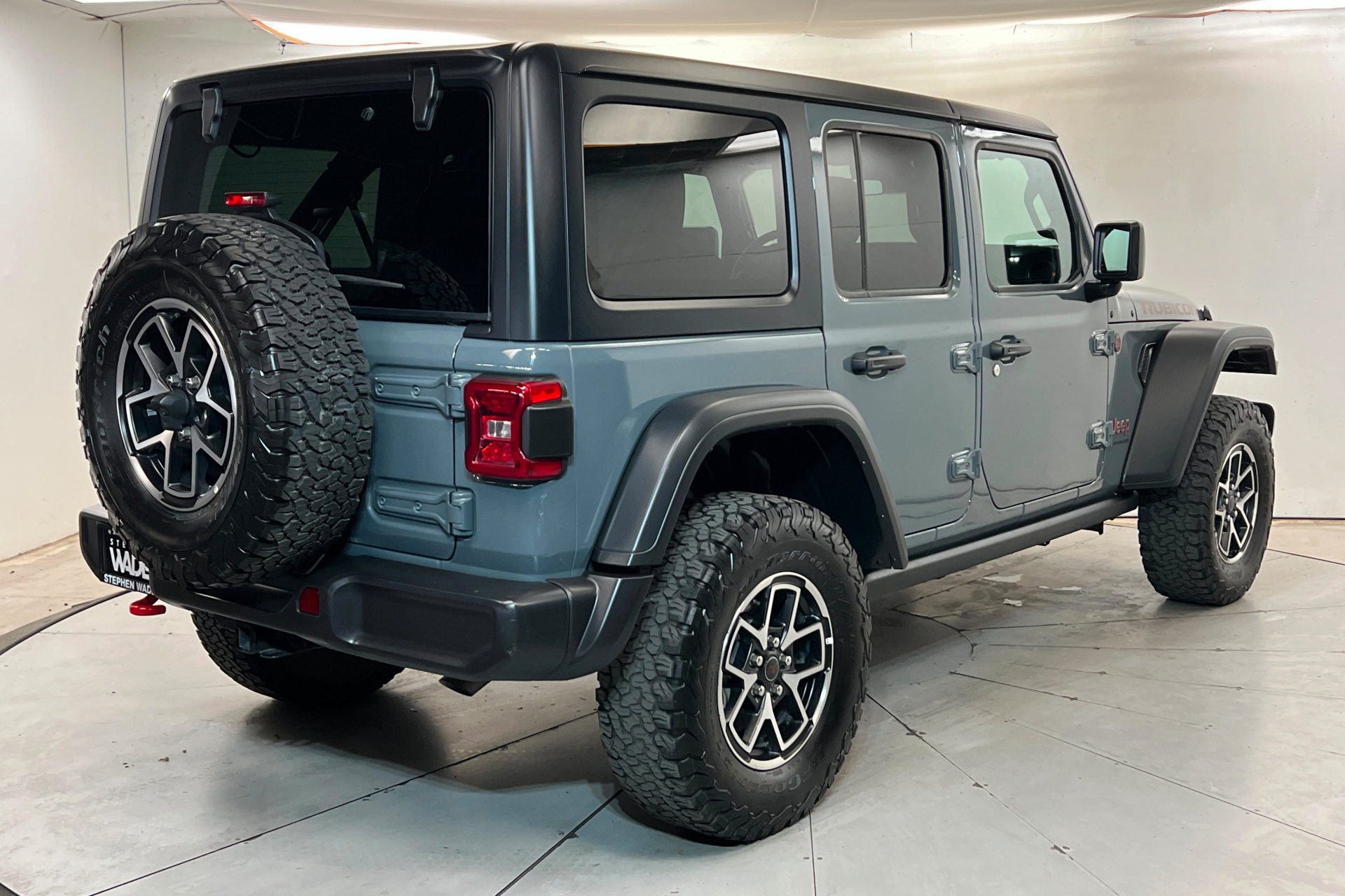 Certified 2026 Jeep Wrangler Unlimited Rubicon AWD/4WD image 5