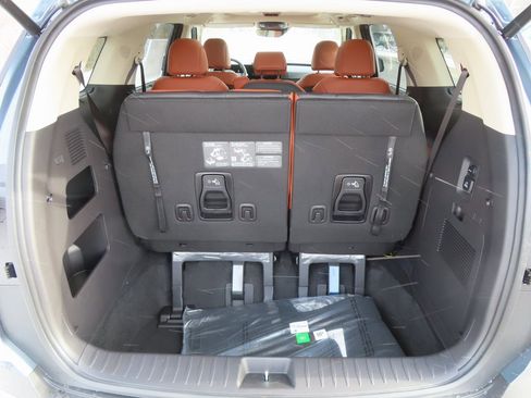 New 2026 Kia Carnival SX image 20