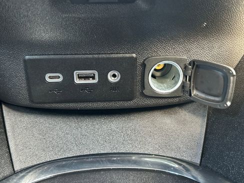 Used 2023 Chevrolet Malibu LT image 15