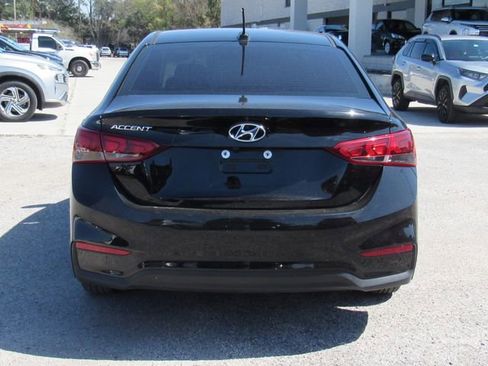 Used 2022 Hyundai Accent SEL image 6