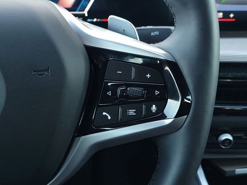 Used 2025 BMW 330i xDrive Sedan image 19