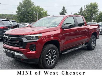 Used 2025 Chevrolet Colorado Z71 w/ Z71 Convenience Package 2