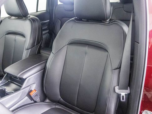 New 2025 Jeep Grand Cherokee Limited image 18