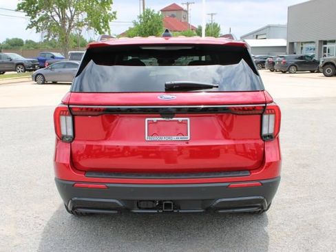 New 2026 Ford Explorer ST-Line w/ ST-Line Street Pack RWD image 4