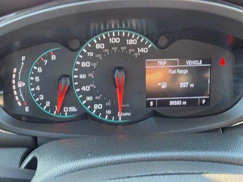 Certified 2019 Chevrolet Trax LT w/ LT Convenience Package AWD/4WD image 23