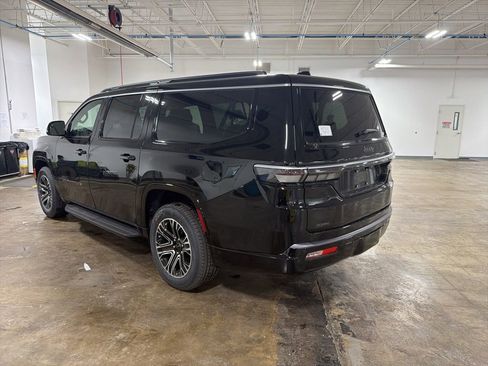New 2026 Jeep Grand Wagoneer L 4WD image 4