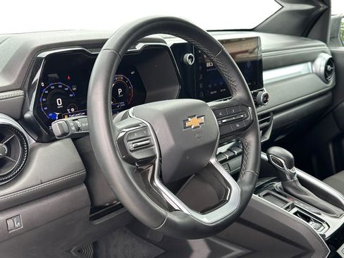 Used 2024 Chevrolet Colorado LT w/ LT Convenience Package RWD image 11