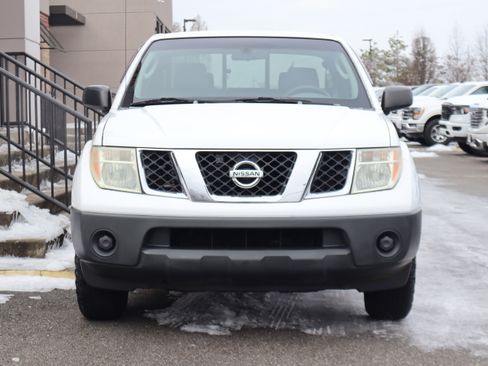 Used 2007 Nissan Frontier XE w/ Preferred Pkg image 4