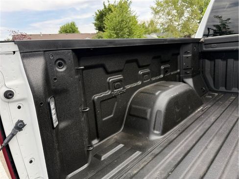 Used 2023 Chevrolet Silverado 1500 LT AWD/4WD image 42