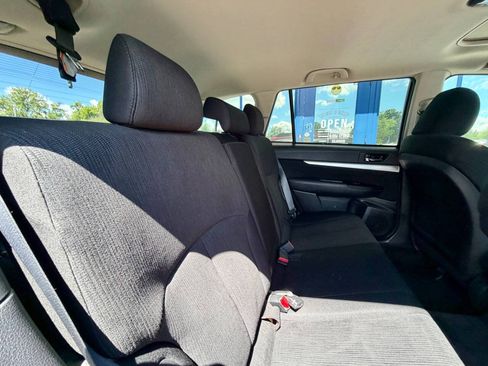 Used 2014 Subaru Outback 2.5i Premium w/ Moonroof Package AWD/4WD image 23